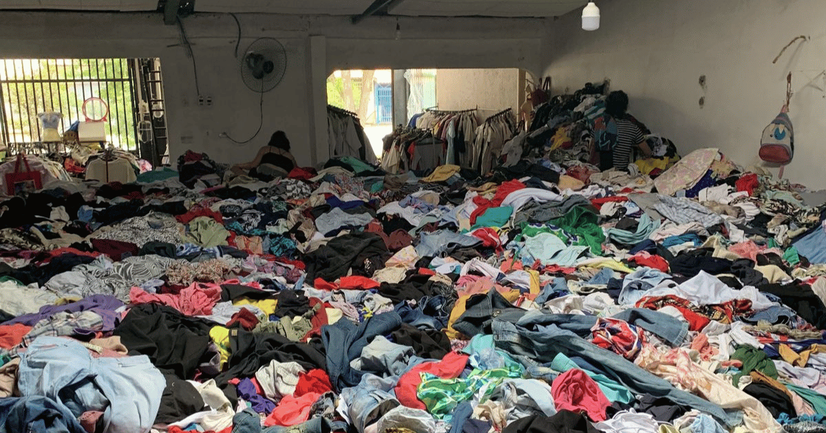 โรงงานเสื้อผ้ากระสอบ